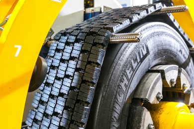 TYRE REPAIR & REMOULDING